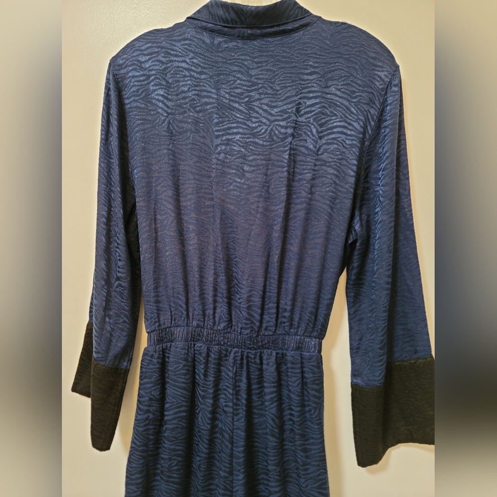 Victoria's Secret Blue Satin Zebra Print Jumpsuit Long Sleeve Size Medium - Picture 12 of 14